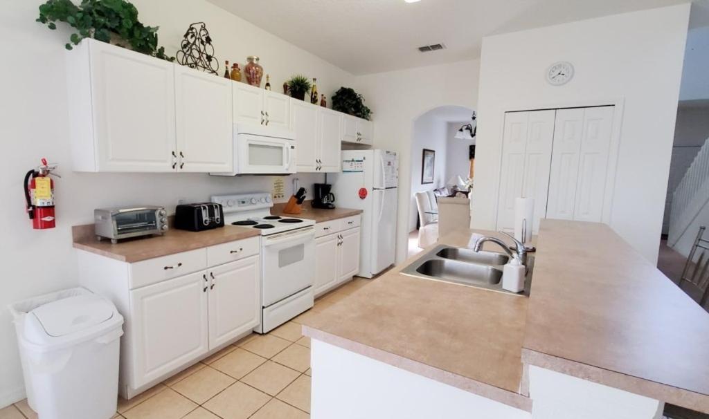 534 Balmoral Drive Villa #49114 Villa Дейвънпорт Екстериор снимка